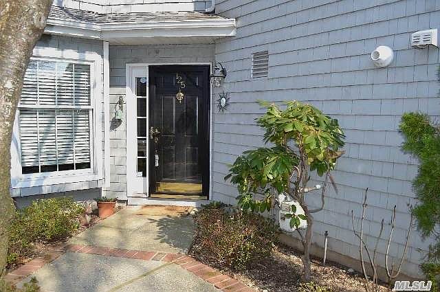 1st image of 125 Lakebridge Dr N