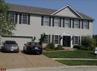 521 Hartford Valley Dr, Wentzville, MO 63385