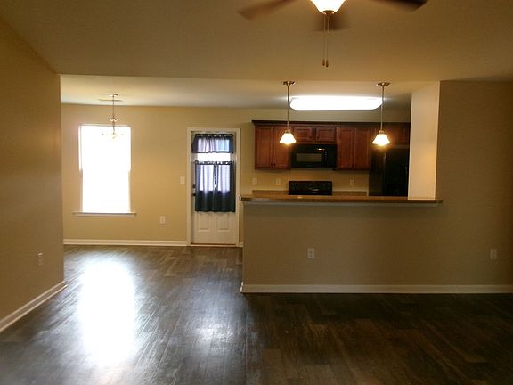 2nd image of 1419 Boker Rd