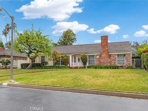 2nd image of 2835 Devonport Rd