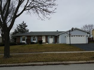 1458 Haise Ln, Elk Grove Village, IL 60007