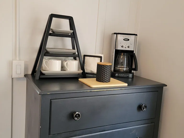 Coffee and tea station