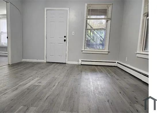 29 Peck St #1 — Photo 1