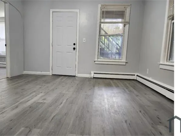 29 Peck St, Southbridge, MA