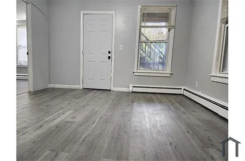 29 Peck St Photo 1