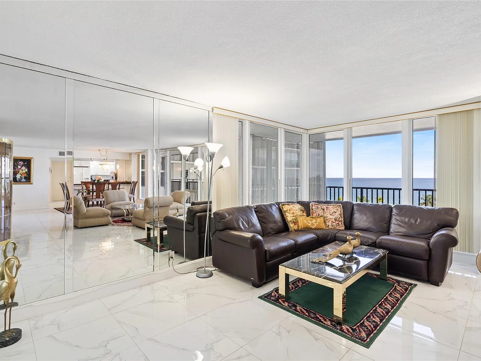 3 bed, 2.5 bath, 2600 sqft, $7,000 — Photo 3