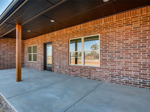 4348 Raymond Ln, Guthrie, OK 73044
