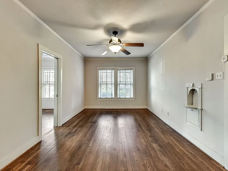 4928 Bryan — Photo 11