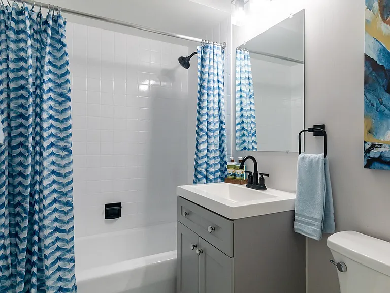 Grand Park Apartments — Photo 26
