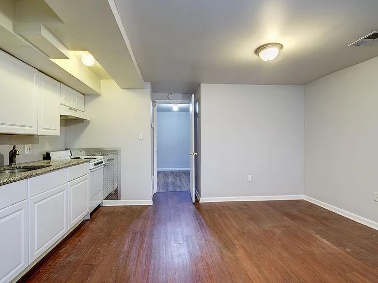 1611 S St NW — Photo 9
