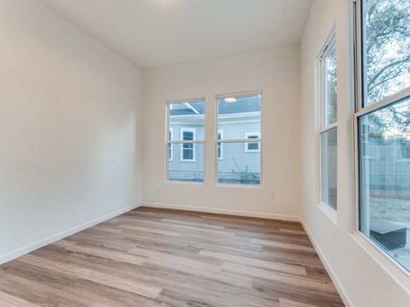 Additional property image - 323 S Montclair Ave, Dallas, TX 75208