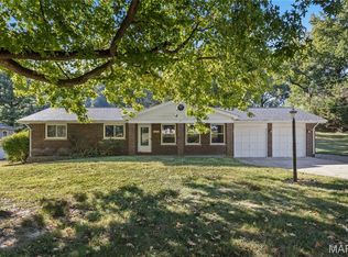 11201 Jerries Ln, Saint Louis, MO 63136
