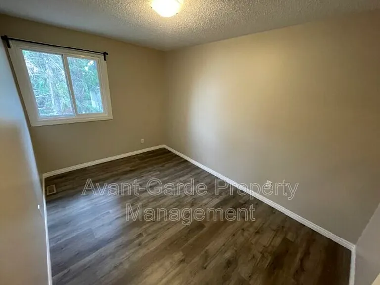 14125 82nd St NW — Photo 10