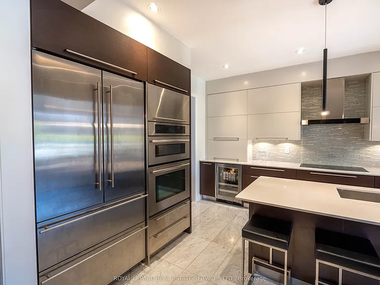 2083 Grange Dr — Photo 13