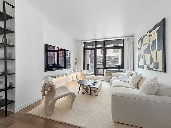 3rd image of 114 Mulberry St #202
