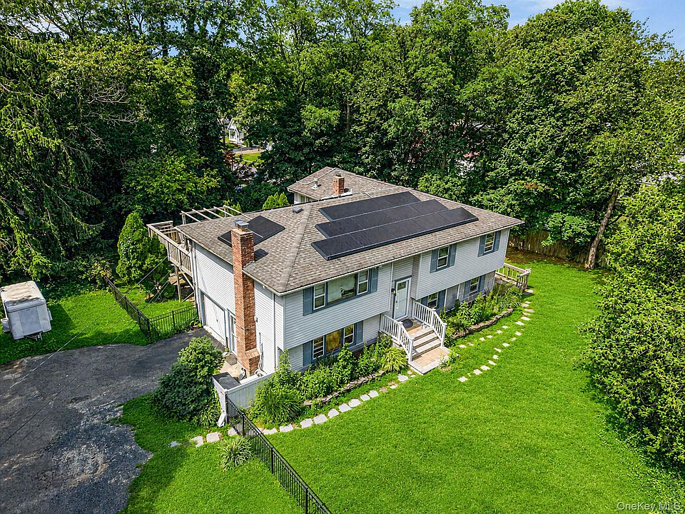 1st image of 136 Woodhull Road