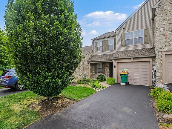 3rd image of 645 Springhouse Ln