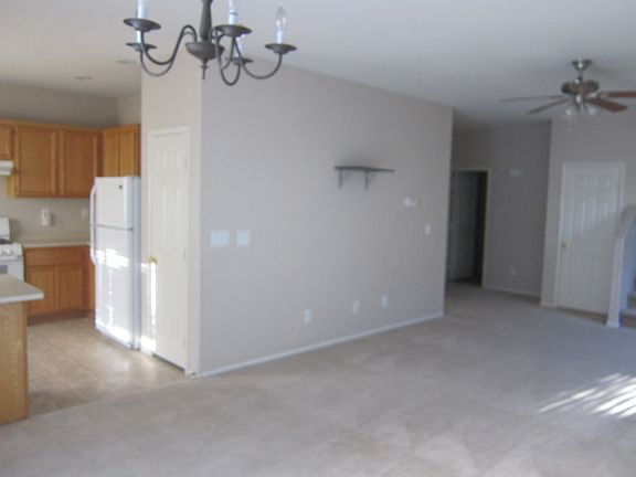 4th image of 6725 Old Valley St