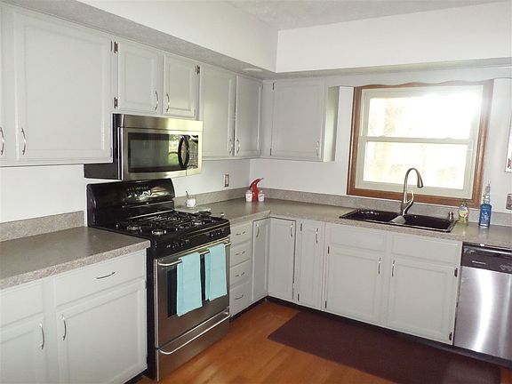 3rd image of 50563 Dusty Trail Ct