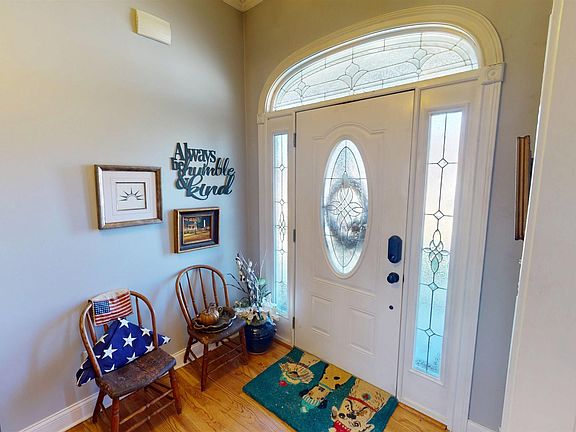3rd image of 255 Meadow Ridge Ct