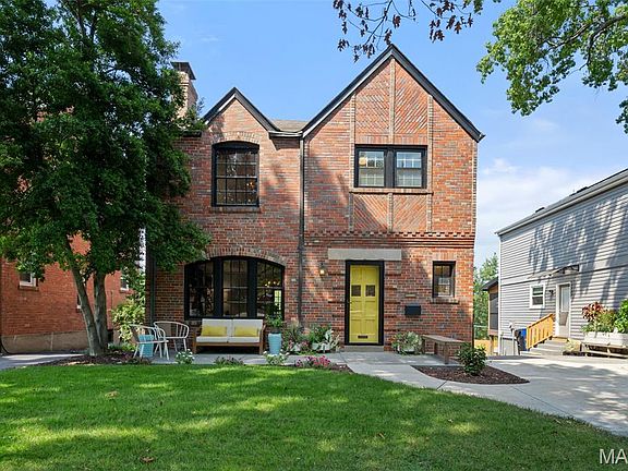 4th image of 7839 Stanford Ave