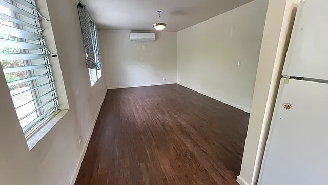 2 bed, 600 sqft, $2,300 — Photo 4