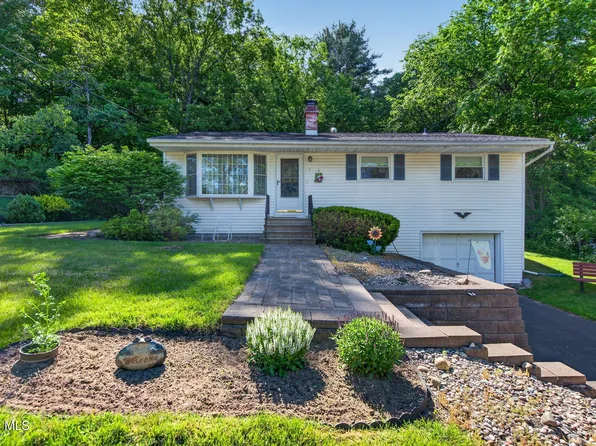 7 Dahlem Boulevard, Colonie, NY 12205
