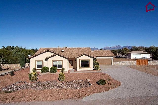 1st image of 3794 Vaquero Pl