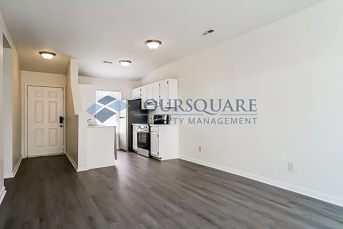 2604 Stewart Dr #B — Photo 8
