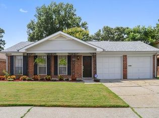 2040 Laurel Ave, Terrytown, LA 70056