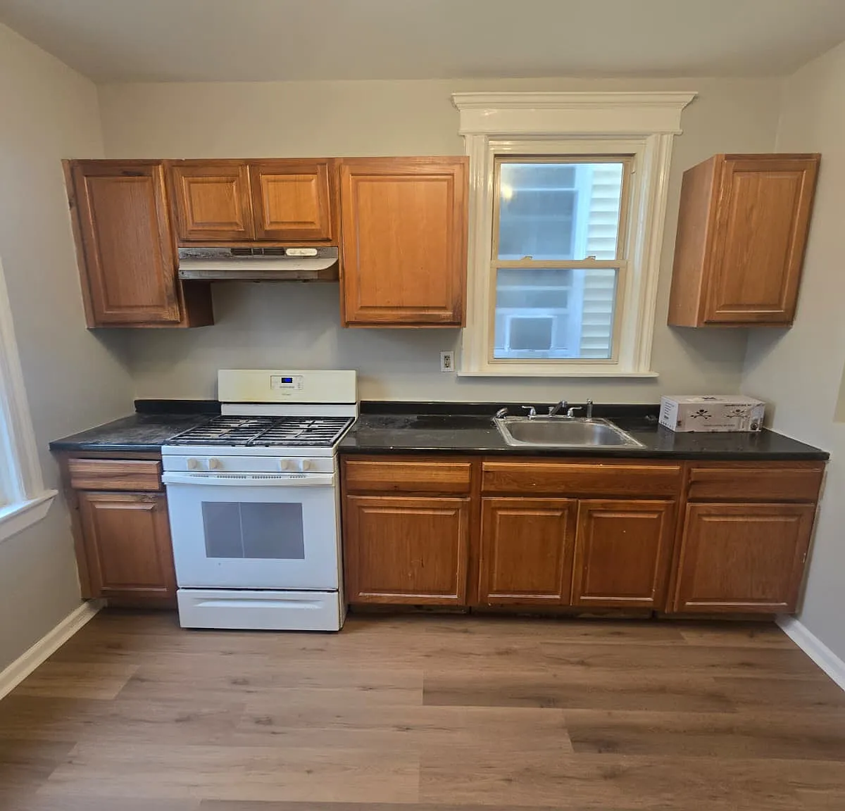 3 bed, 1000 sqft, $2,600 — Photo 1