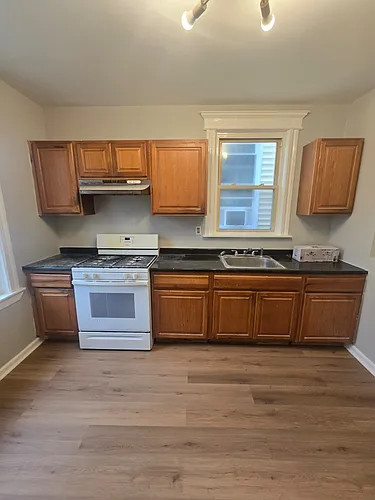 313 Armstrong Ave #1A Photo 1