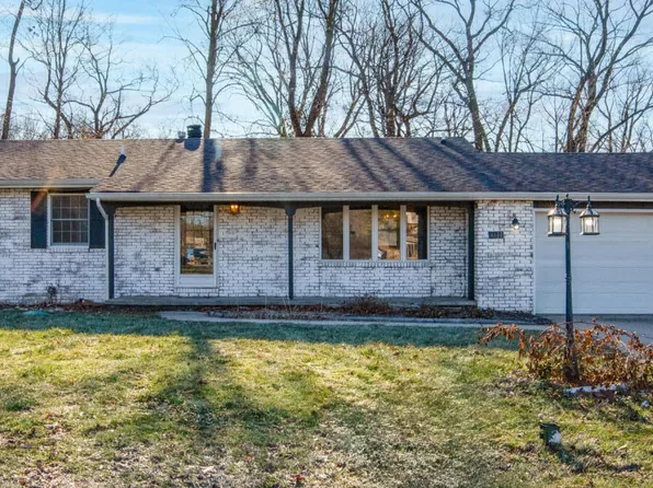 611 Bayberry Ct, Valparaiso, IN 46385
