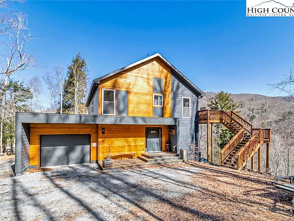 2nd image of 731 River Run