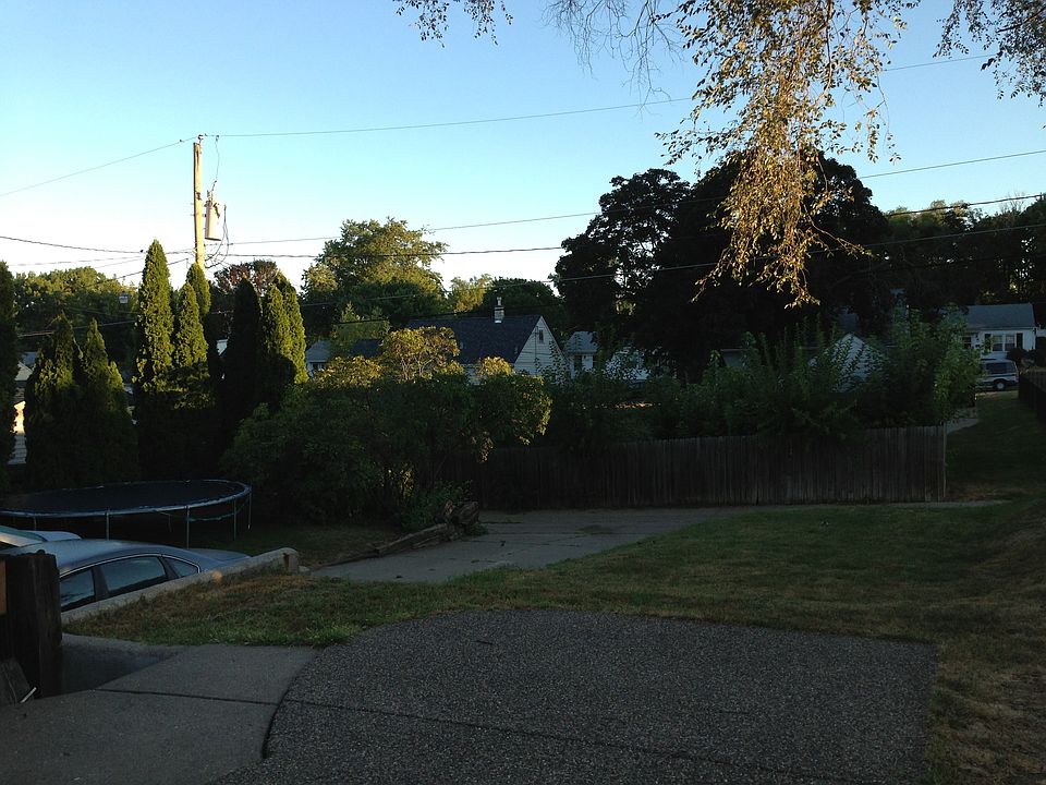 2nd image of 1504 W 35th St