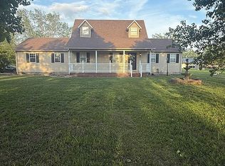 222 Jennings Ln, Sikeston, MO 63801