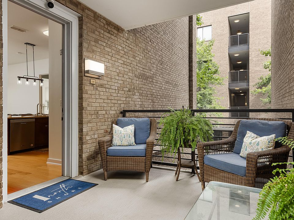 1st image of 200 Manufacturers Rd APT 238