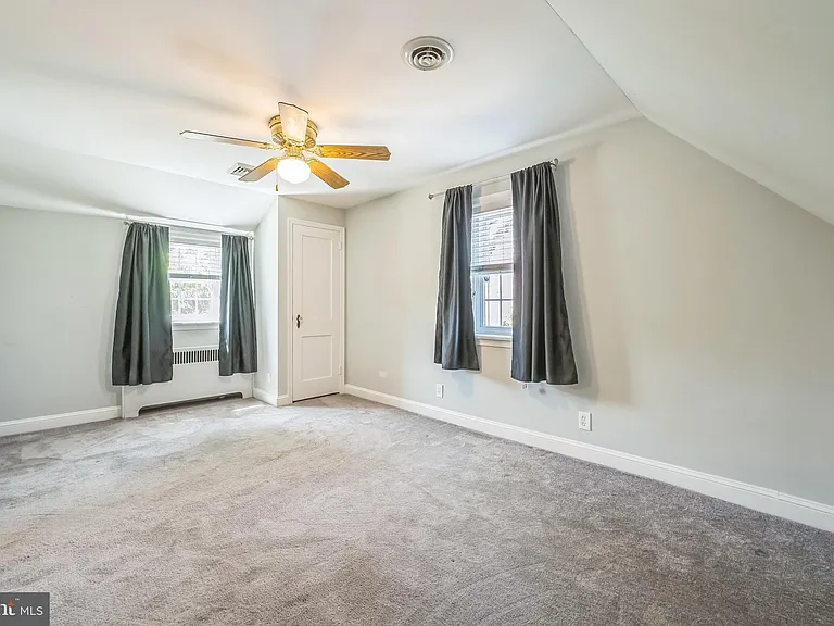 400 Walnut Ave — Photo 25