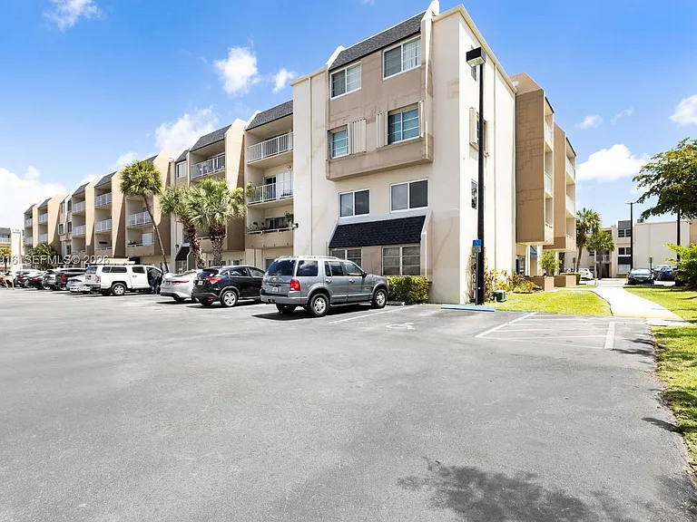 7747 SW 86th St #D-205 — Photo 1
