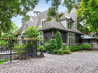 1319 Forest Ave, Evanston, IL 60201