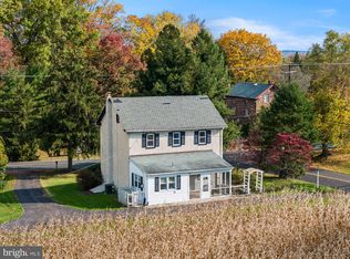 988 E Cedarville Rd, Pottstown, PA 19465