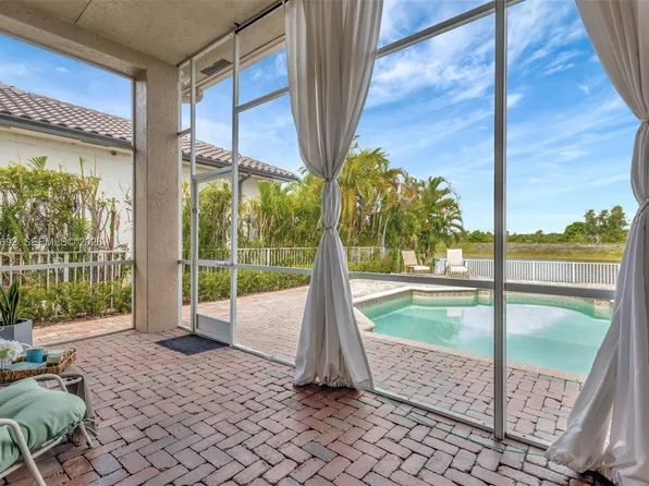 3060 SW 195th Ter, Miramar, FL 33029