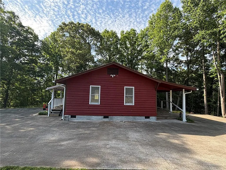 86 Robert Jones Rd — Photo 1