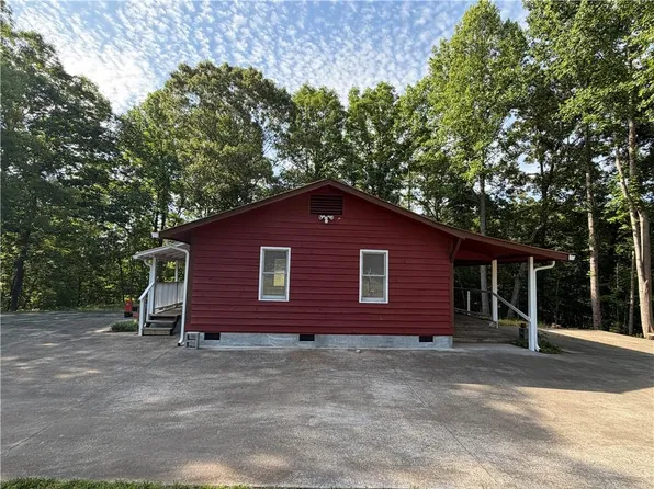 86 Robert Jones Rd, Dawsonville, GA 30534