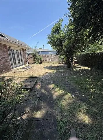 4901 Purdue Dr — Photo 17