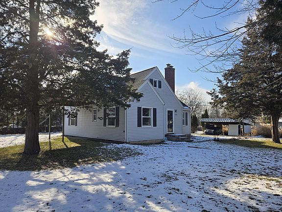 2nd image of 1026 60th St SE