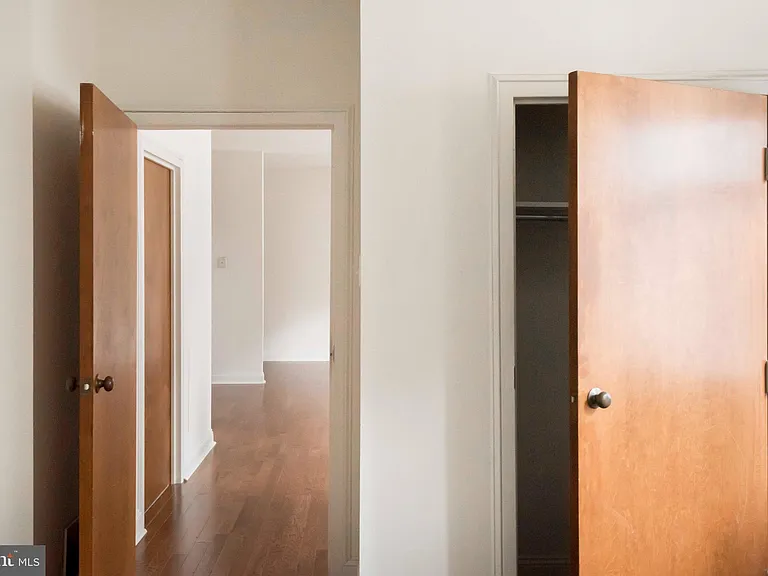 1411-4 Walnut St #803 — Photo 10