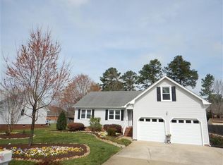 941 N Haven Cir, Chesapeake, VA 23322