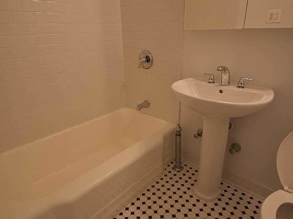 5th image of 91-31 Lamont Ave #3H