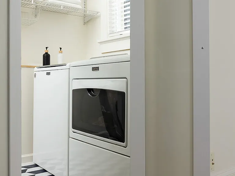 645 Kennesaw Ave NE — Photo 15